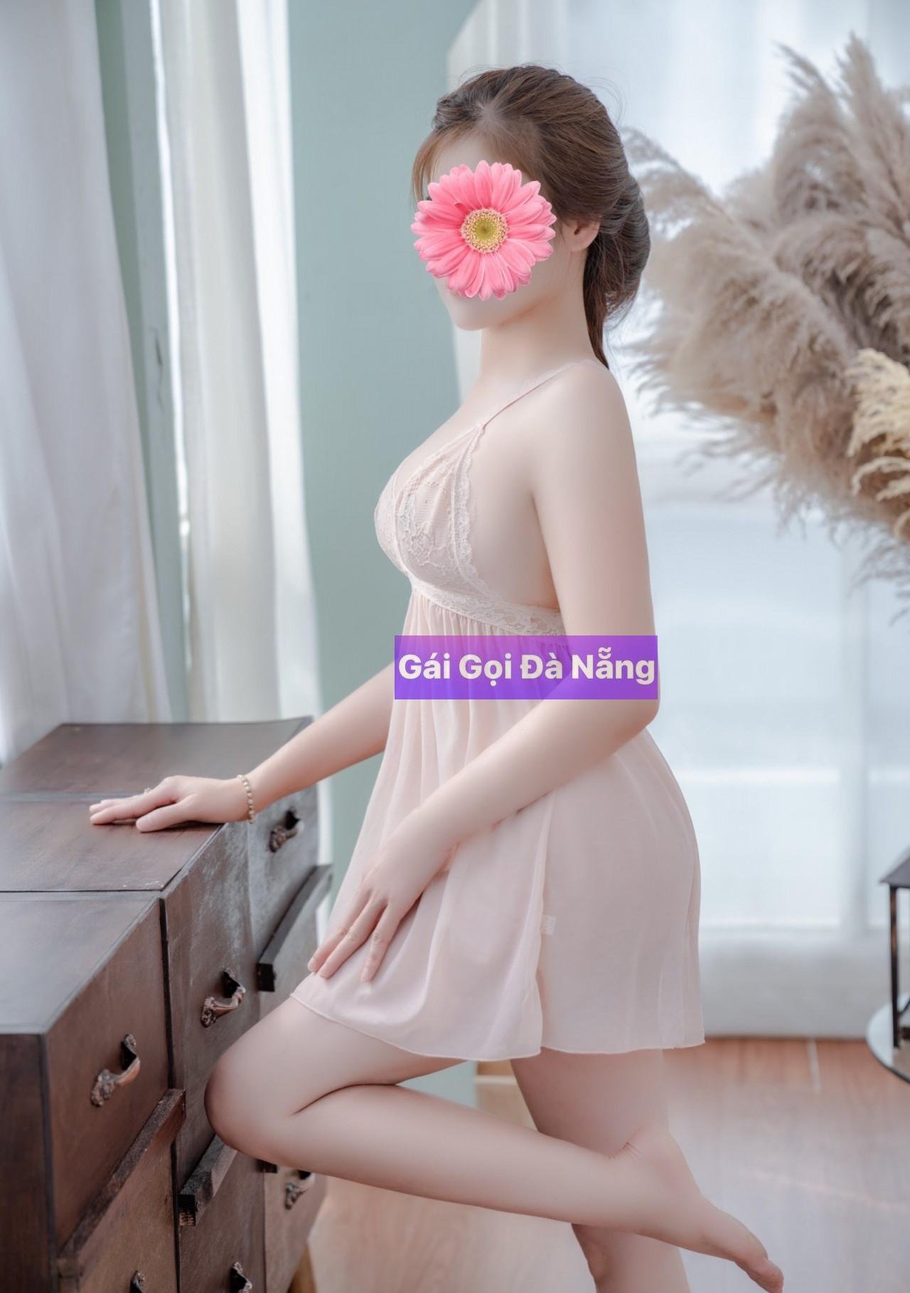 Bé Linh ID 097-Dáng Ngon Sex Rất Dâm Nha