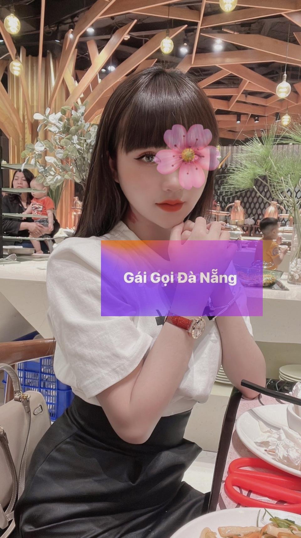 Thùy Trang ID 8411-Gái Mới Lớn Vú Buớm Ngon Ê